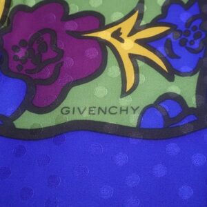 Givenchy Square Scarf in Silk and Floral Print 34”